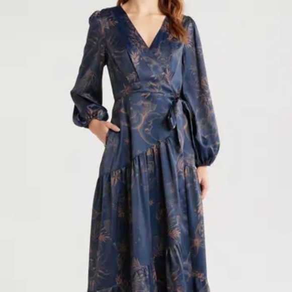 NEW Ciebon Lilian Long Sleeve Satin Wrap Maxi Dress - size small - Picture 1 of 5